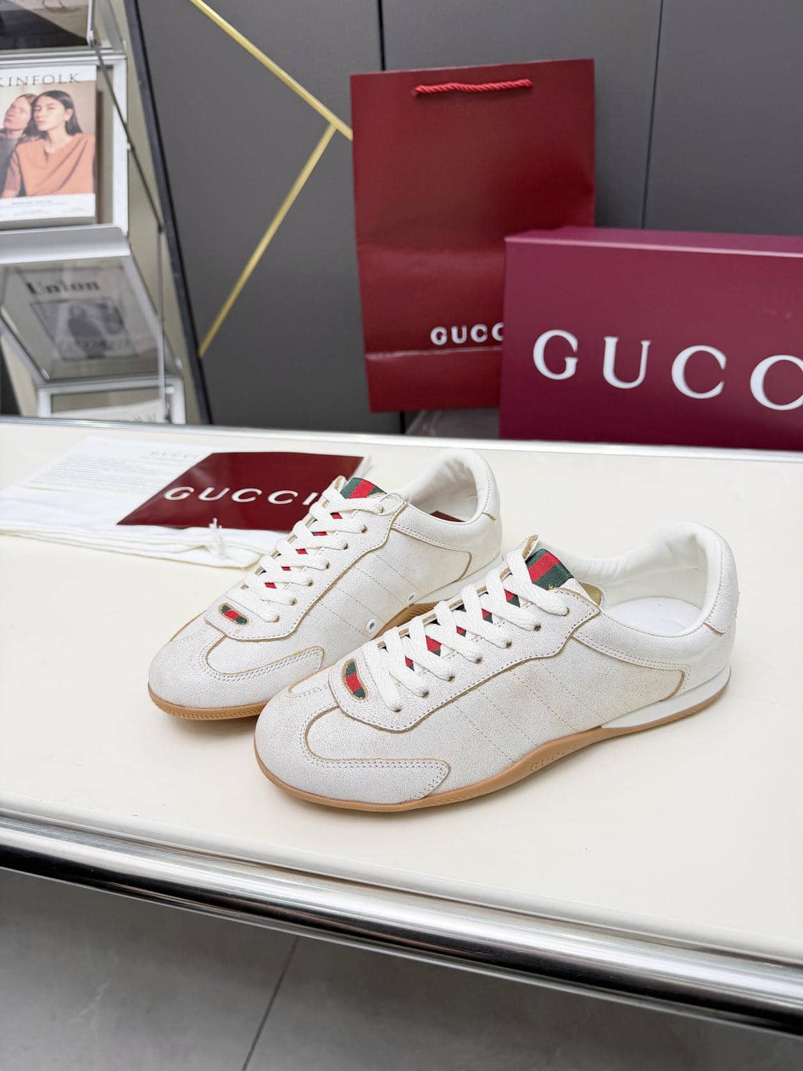0034 Sneaker